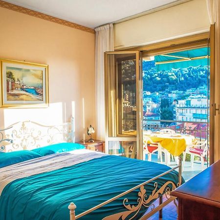 Mari E Monti Appartamento In Centro Rapallo Eksteriør bilde